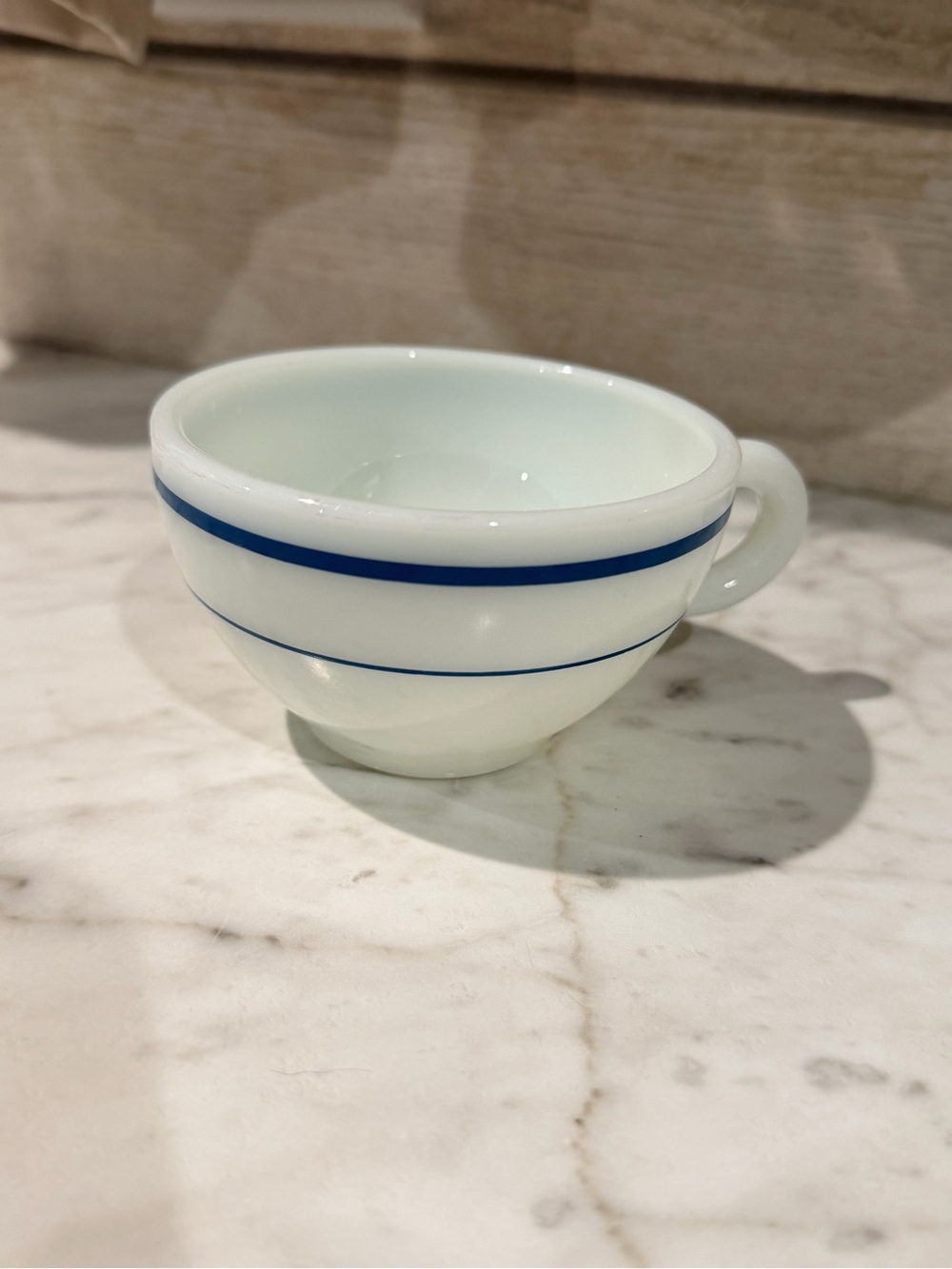 product is a vintage Pyrex restaurant tableware diner coffee mug tea cup